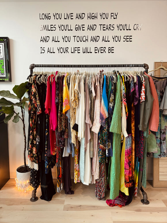 All That Glitters Is Old - Photo 6
